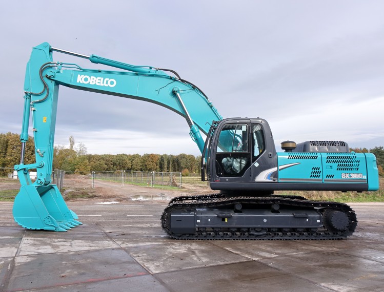 コベルコ SK350LC Kobelco SK350 LC-8 Excavator | Boss Machinery