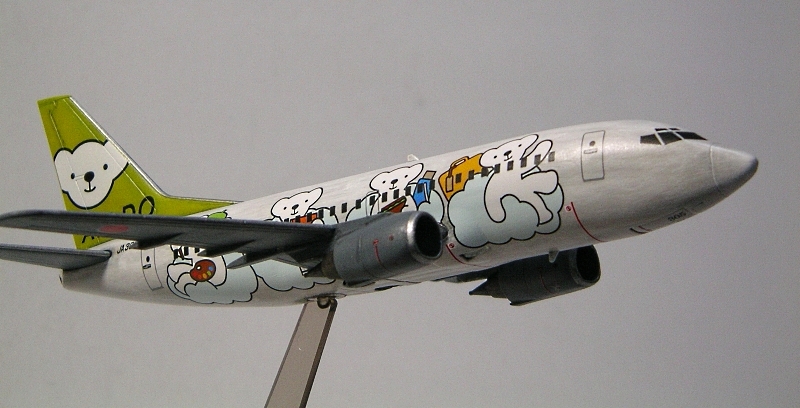 ハセガワ 1/200 北海道国際空港 ボーイング737-500 ベア・ドゥ エア