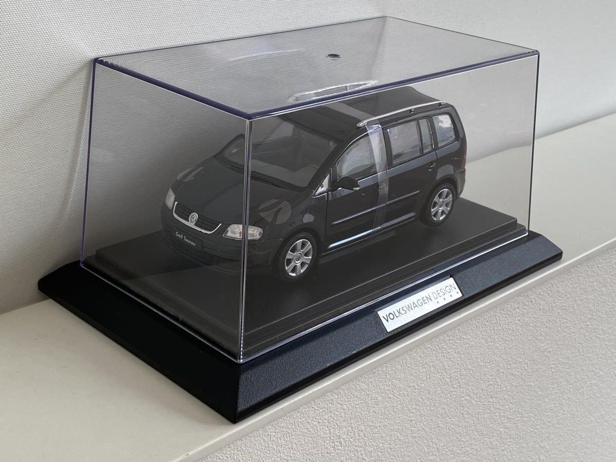 送料込 非売品 フォルクスワーゲン ゴルフ トゥーラン1/24 VOLKSWAGEN
