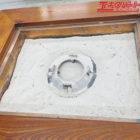 囲炉裏座卓 欅けやき 天然木 無垢材 囲炉裏 座敷机 火鉢 灰付き 富岡