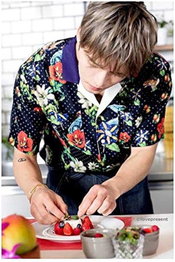Amazon.co.jp: ジェジュン初の料理本写真集「JAEJOONG'S ROMANTIC