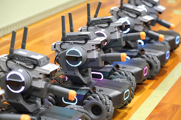 DJI ROBOMASTER S1 ロボマスター+1台セット+バッテリー1個追加 DJI