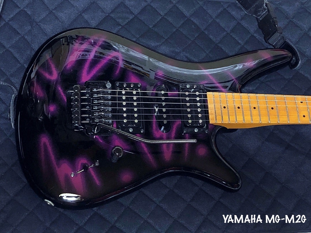 YAMAHA B'z TAK 松本孝弘モデル MG-MⅡG ネオングラフィック ヤマハ