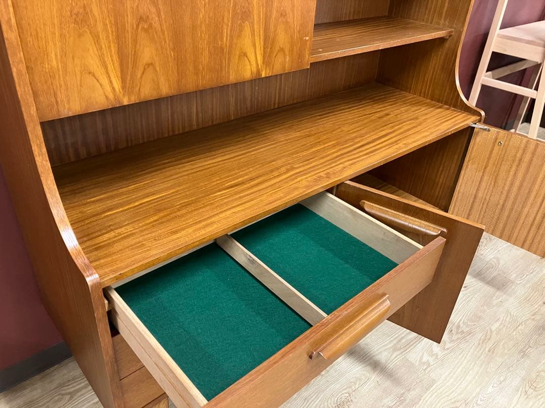 vintage furniture ミッドセンチュリー キャビネット リペア済み