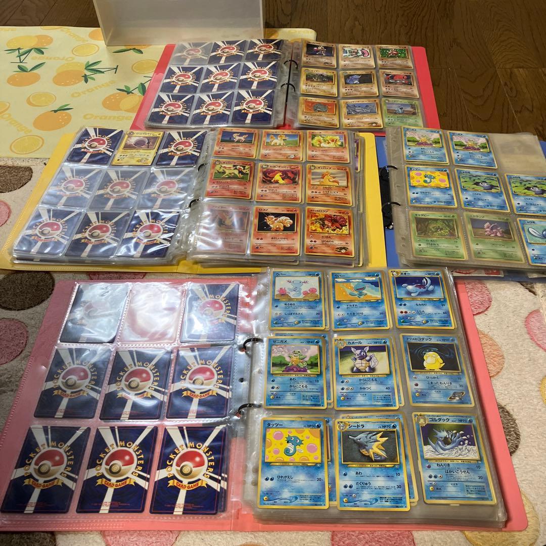 ポケモンカード 旧裏カード　300枚以上　ノーマルとレアカード4ファイル ポケモンカード旧裏 キラ4枚 ノーマル 200枚以上 - メルカリ
