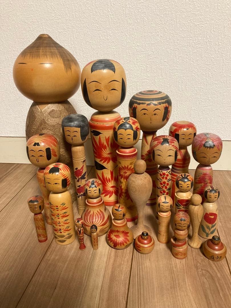 こけし人形セット(23体) Amazon | こけし人形 まとめて創作こけし民芸品卯三郎白峯白樺お土産