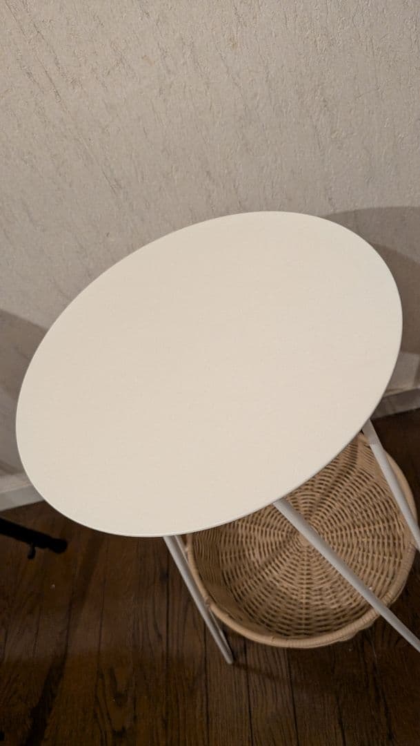 IDEE WALLABY SIDE TABLE White 円形サイドテーブル - メルカリ