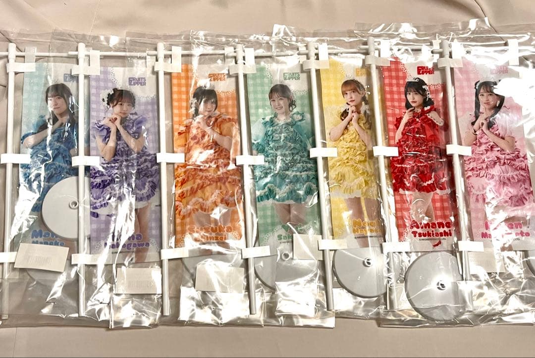K*。様 FRUITS ZIPPER ３周年すきくじ ミニのぼりセット FRUITS ZIPPER 松本かれん すきくじ ミニのぼり - メルカリ