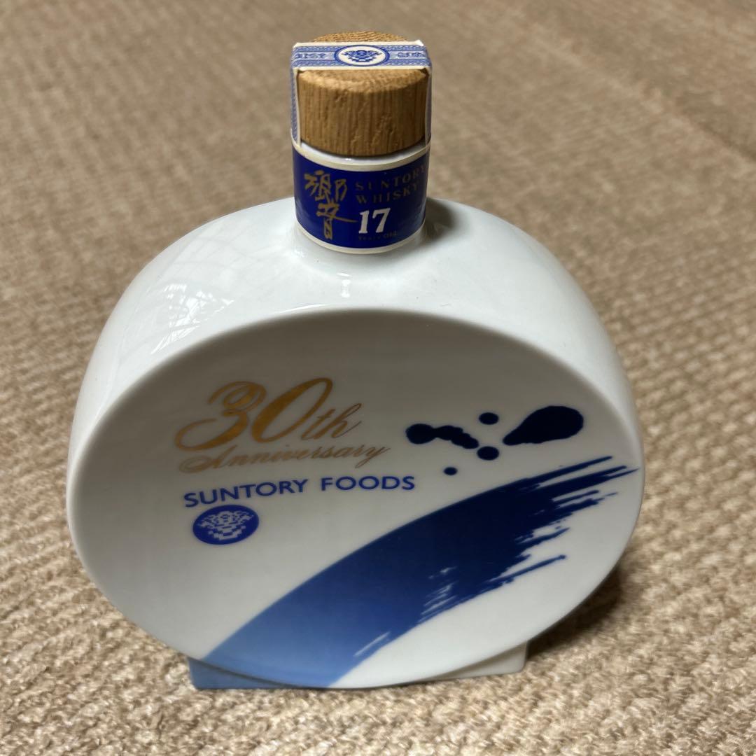 SUNTORY 17年 ウイスキー 響　陶器ボトル 30周年記念 サントリー ウイスキー響 17年 30周年記念 サントリーフーズ 佐治信忠