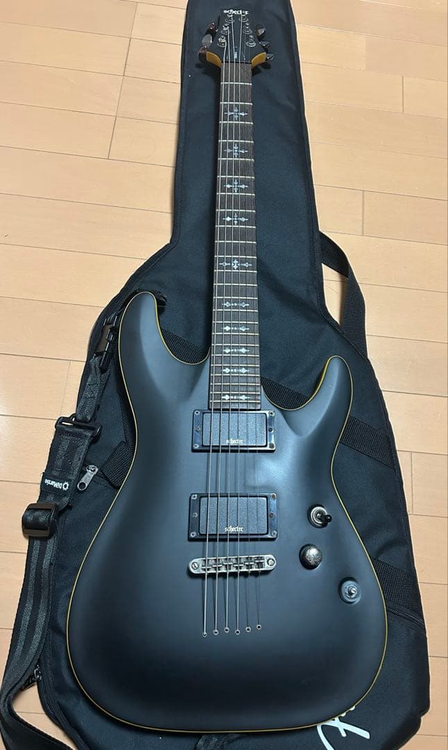 Schecter Demon 6 ストラップ付き Schecter Demon 6 ストラップ付き Demon-6