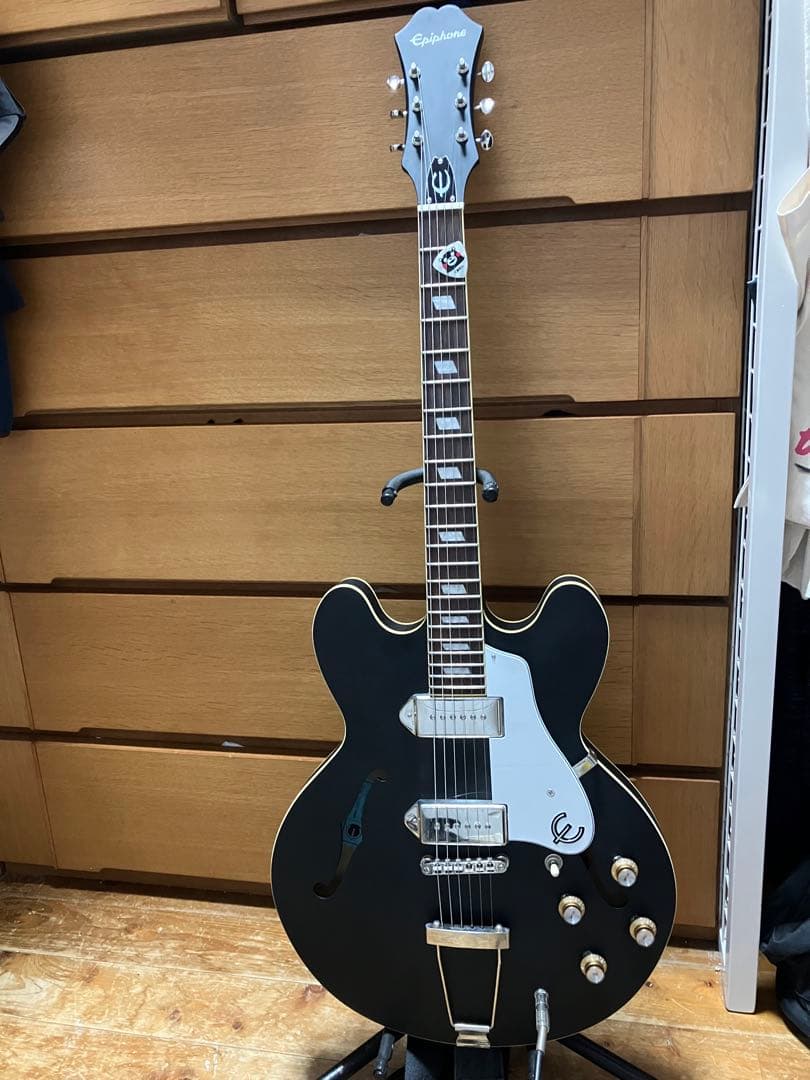 z*t様 Epiphone Casino Worn Ebony ギグバック付　カ z*t様 Epiphone Casino Worn Ebony ギグバック付 カ Epiphone Casino