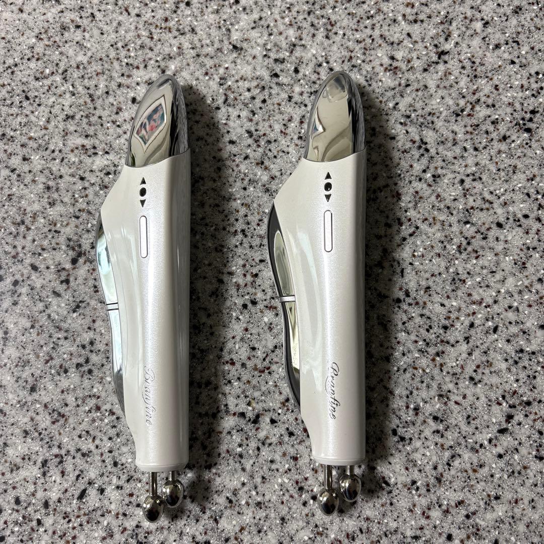 ブランフィーネ スーパートリプルブースター EMS美顔器 2本使いは